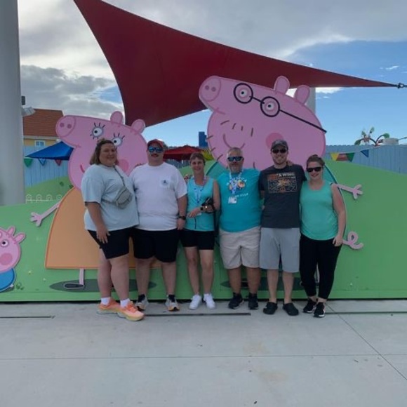 Meet your Posher, Lori - Picture 1 of 1